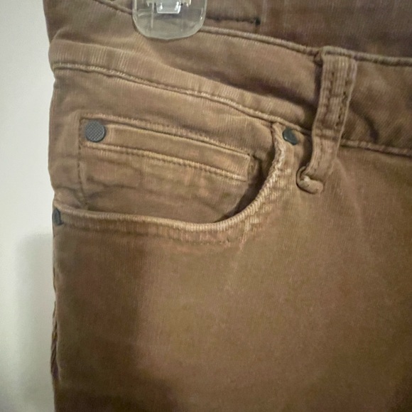 Kut from the Kloth- Stretchy Jeans in Corduroy- Size 12 - Picture 5 of 7